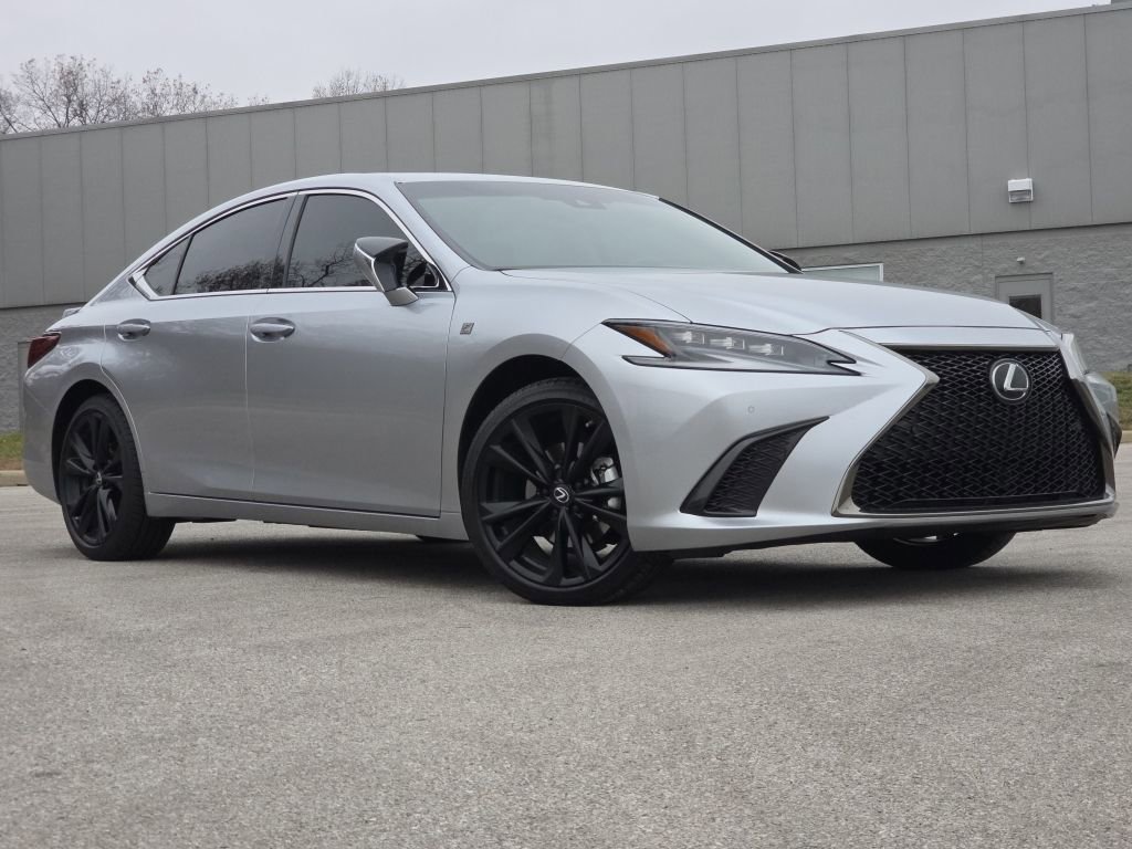 Certified 2025 Lexus ES 300h w/ Premium Package image 2