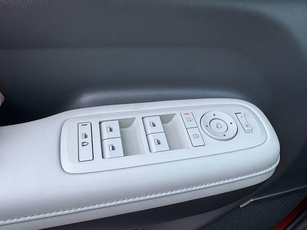 Used 2025 Hyundai Santa Fe Limited image 20