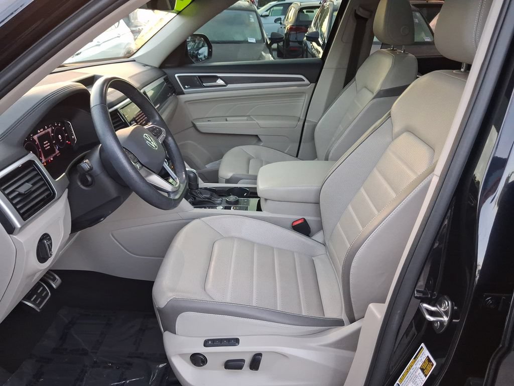 Used 2023 Volkswagen Atlas SEL Premium AWD/4WD image 14