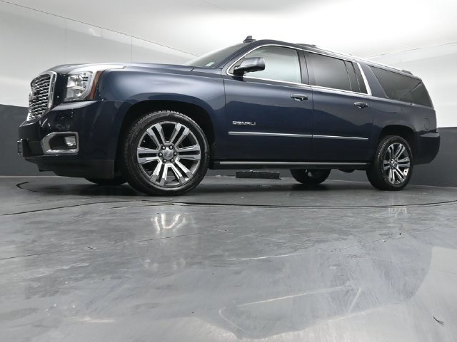 Used 2018 GMC Yukon XL Denali w/ Denali Ultimate Package AWD/4WD image 40