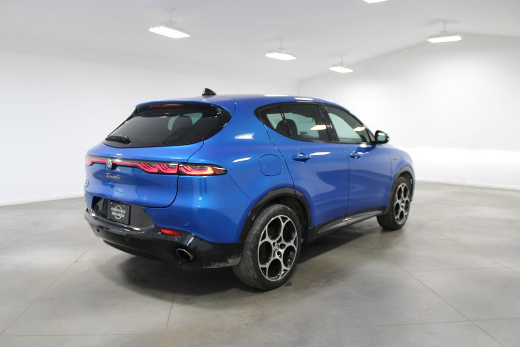 Used 2024 Alfa Romeo Tonale Veloce AWD/4WD image 11