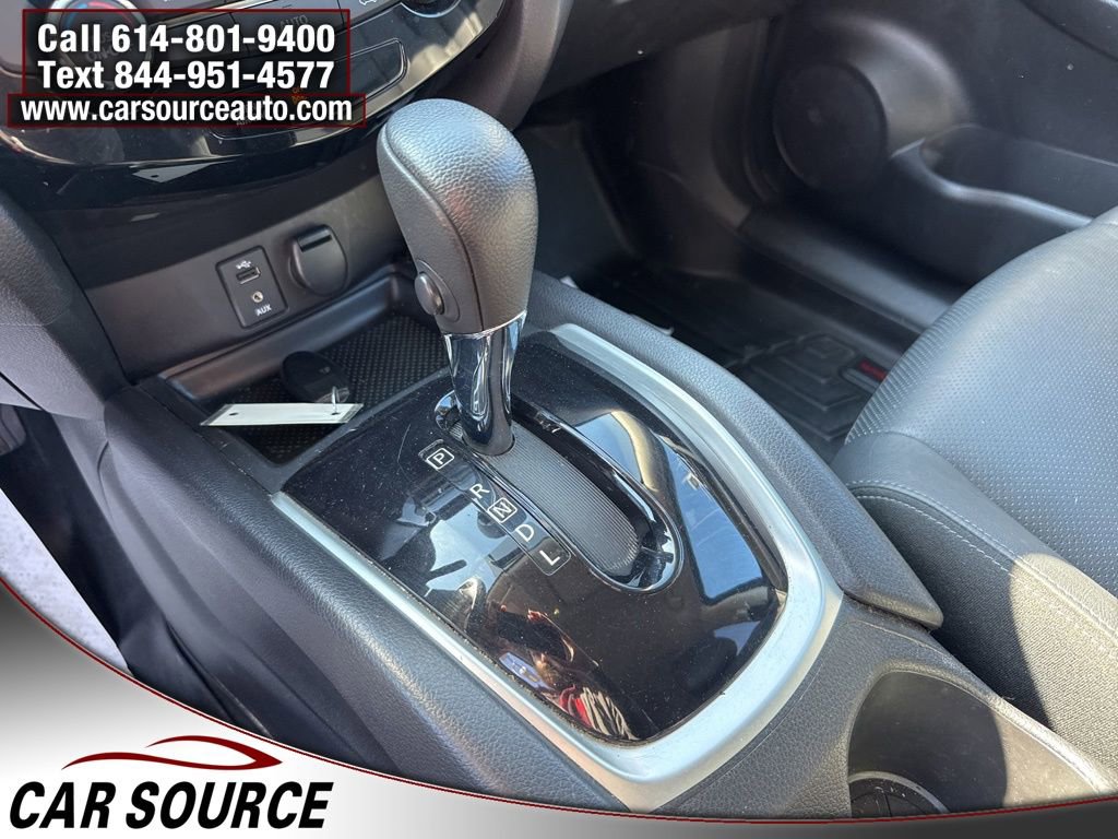 Used 2015 Nissan Rogue SL image 11