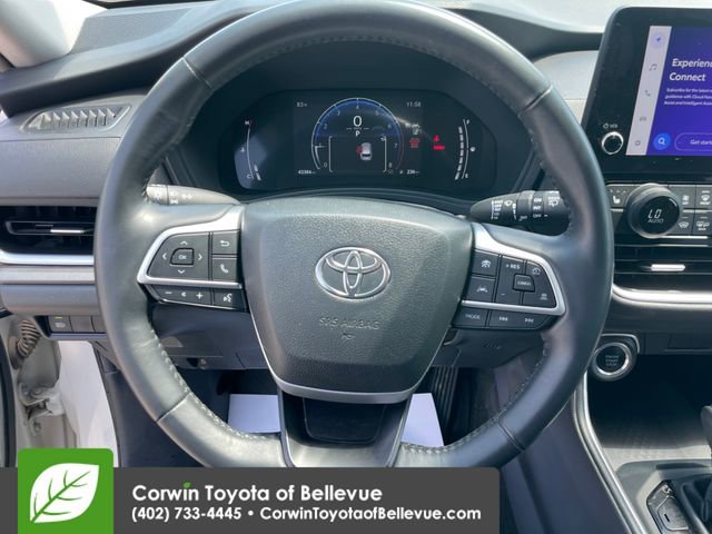 Used 2024 Toyota Grand Highlander AWD image 22