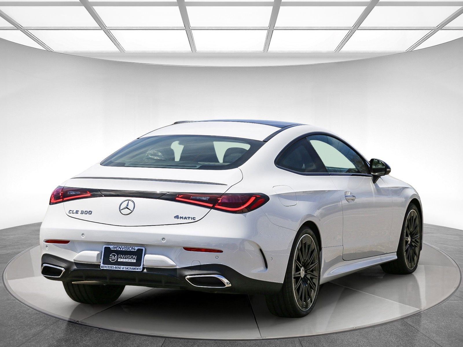 Used 2024 Mercedes-Benz CLE 300 4MATIC Coupe image 4