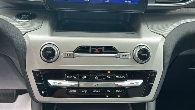 Certified 2022 Ford Explorer XLT w/ Equipment Group 202A image 23
