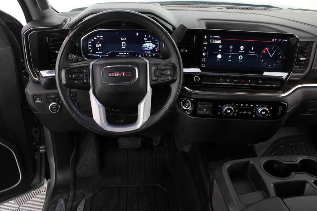 Used 2023 GMC Sierra 1500 SLE AWD/4WD image 10