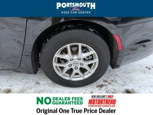 Used 2024 Chrysler Pacifica Touring-L image 27