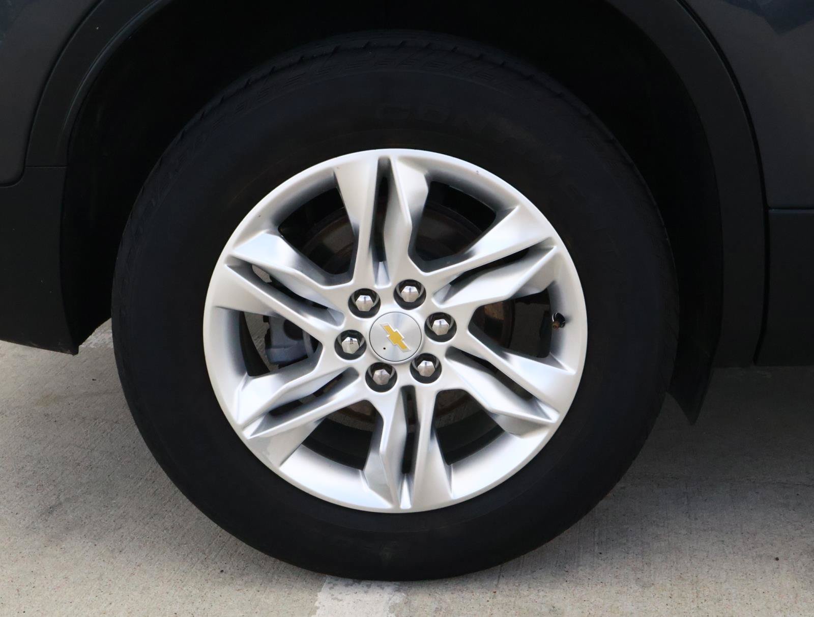 Used 2021 Chevrolet Blazer LT w/ LPO, Floor Liner Package FWD image 9