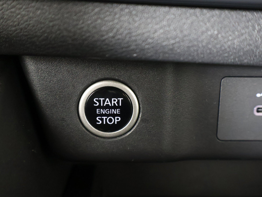 Used 2023 Nissan Rogue SV AWD/4WD image 33