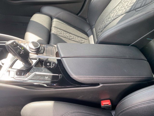 Used 2022 BMW 530i xDrive w/ Convenience Package AWD/4WD image 17