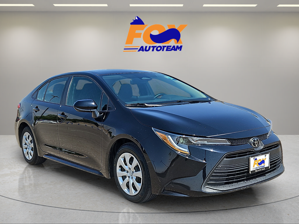 Used 2025 Toyota Corolla LE FWD image 6