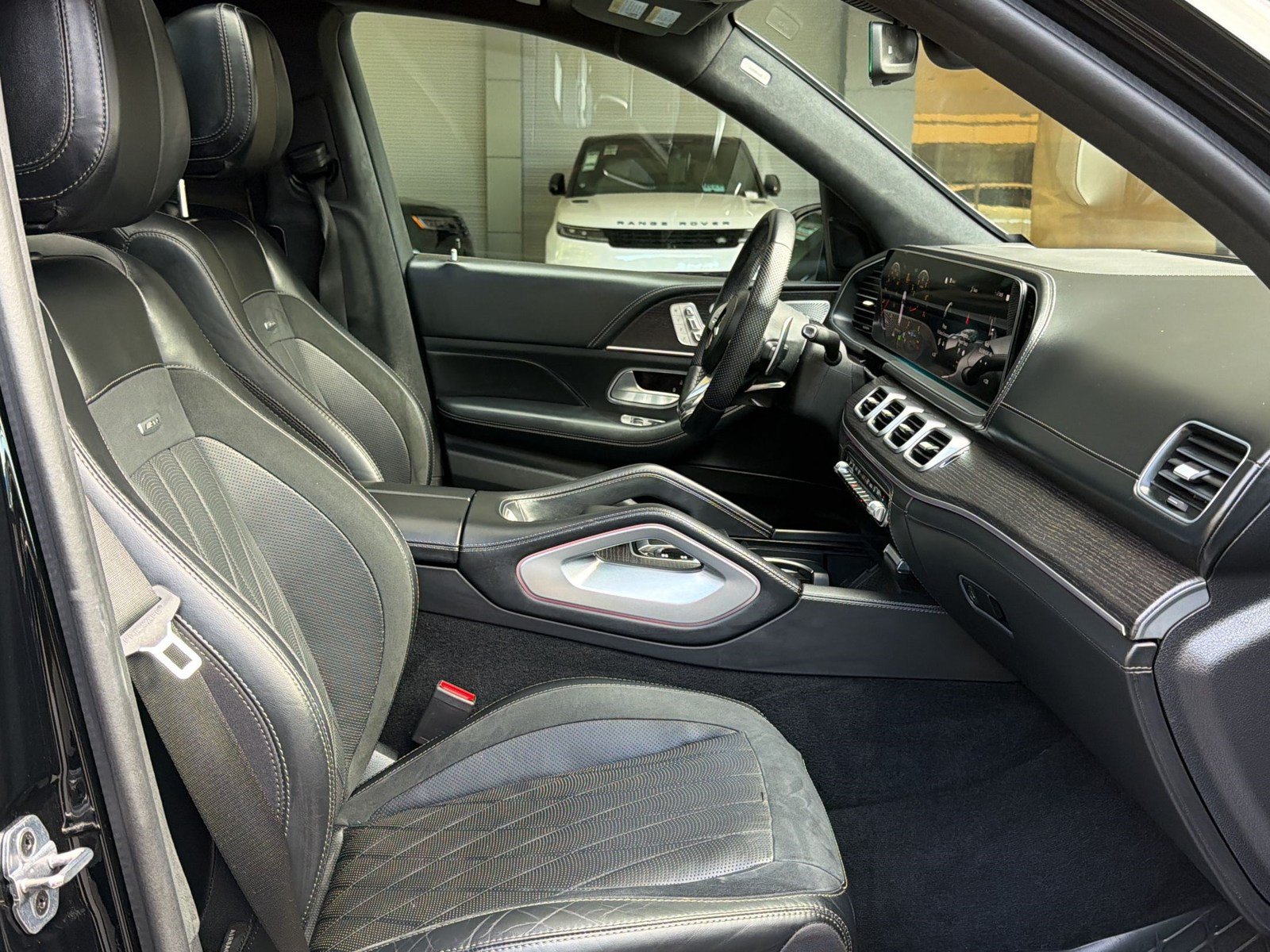 Used 2023 Mercedes-Benz GLS 63 AMG 4MATIC image 25