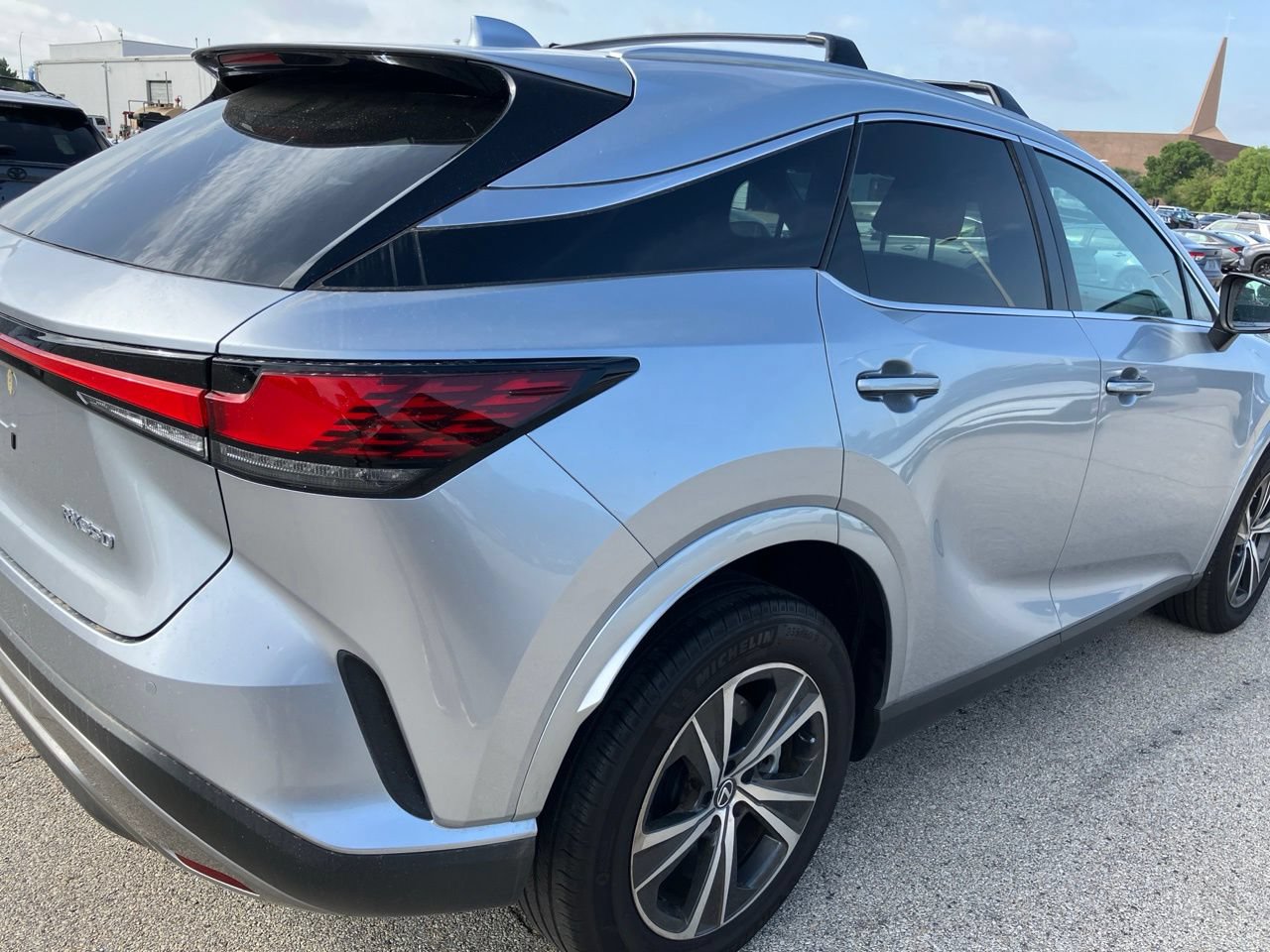 Used 2024 Lexus RX 350 FWD w/ Technology Package image 4