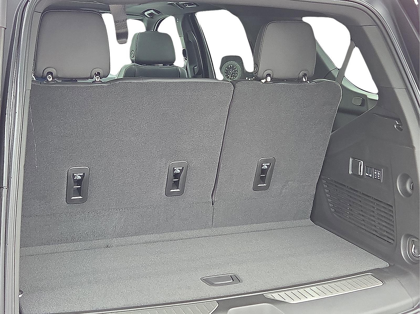 New 2026 Chevrolet Tahoe Z71 w/ Comfort Package image 8