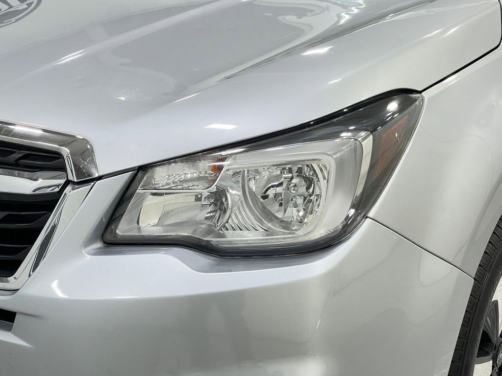 Used 2018 Subaru Forester 2.5i Premium w/ All-Weather Package image 31