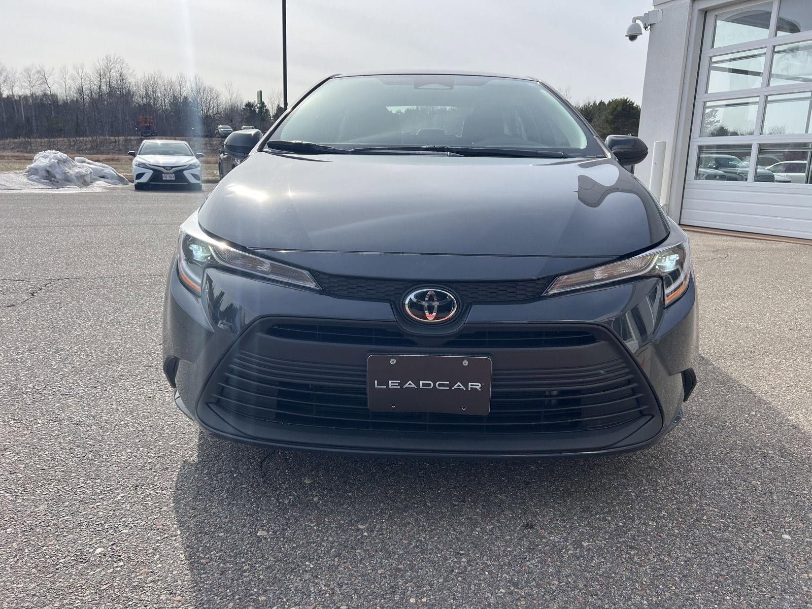 Used 2025 Toyota Corolla LE w/ LE Premium Package FWD image 9