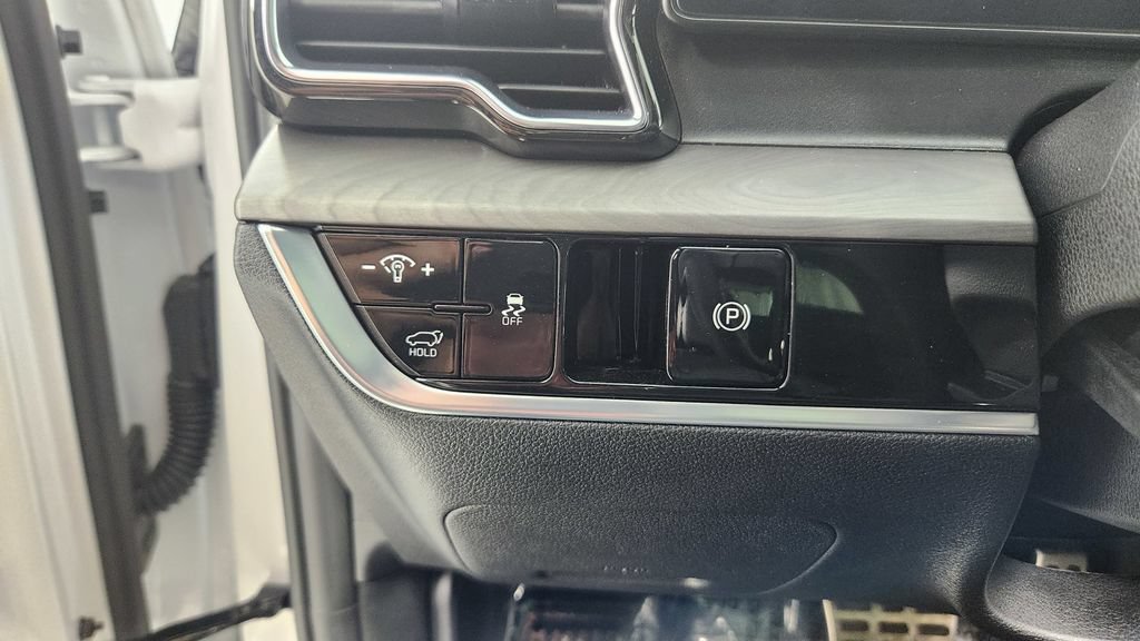 Used 2023 Kia Sportage X-Pro AWD/4WD image 21