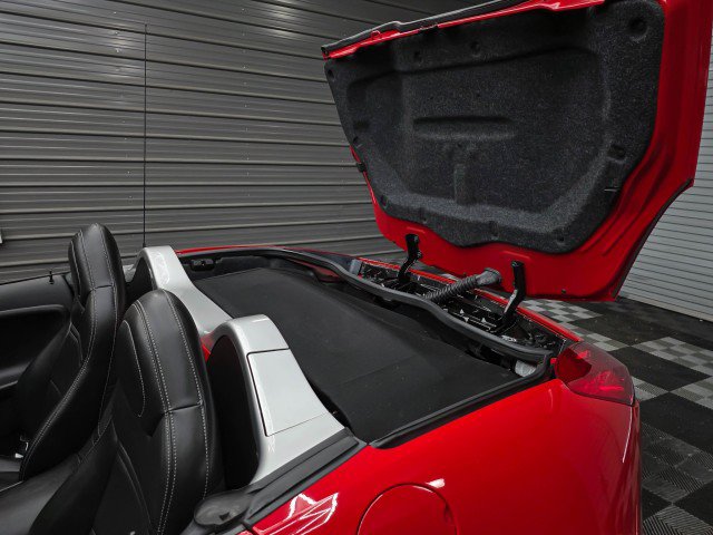 Used 2006 Pontiac Solstice Convertible w/ Premium Package RWD image 11