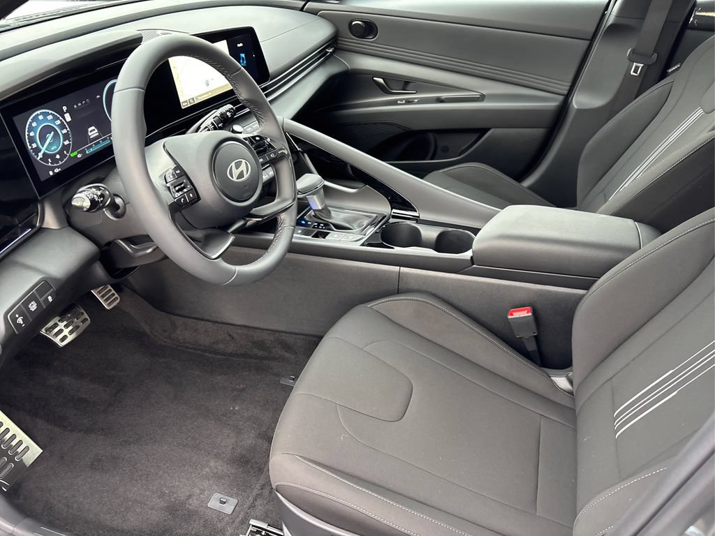 New 2026 Hyundai Elantra SEL FWD image 9