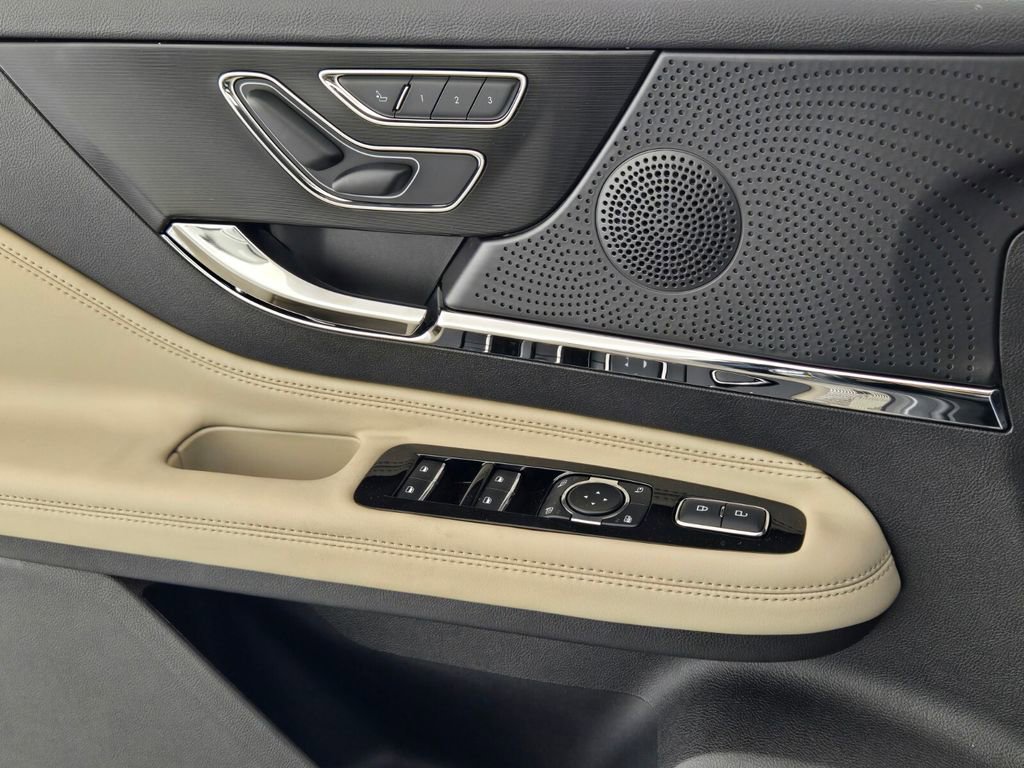 New 2026 Lincoln Corsair Premiere image 18
