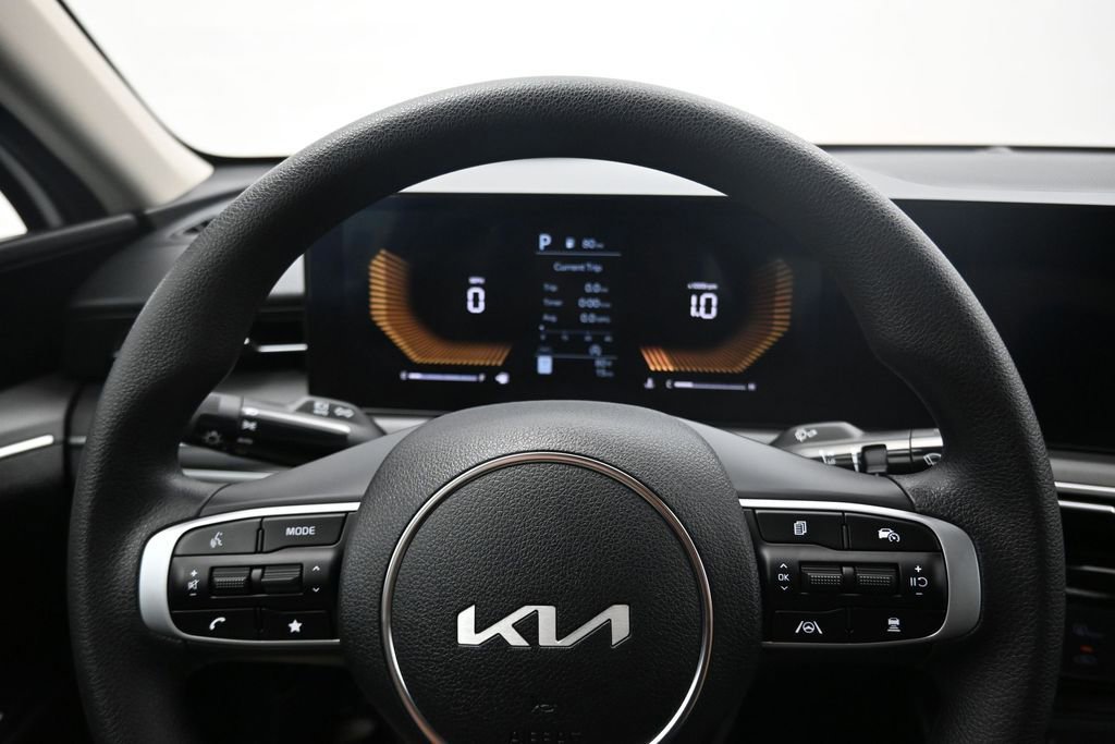 New 2026 Kia K5 LXS FWD image 21