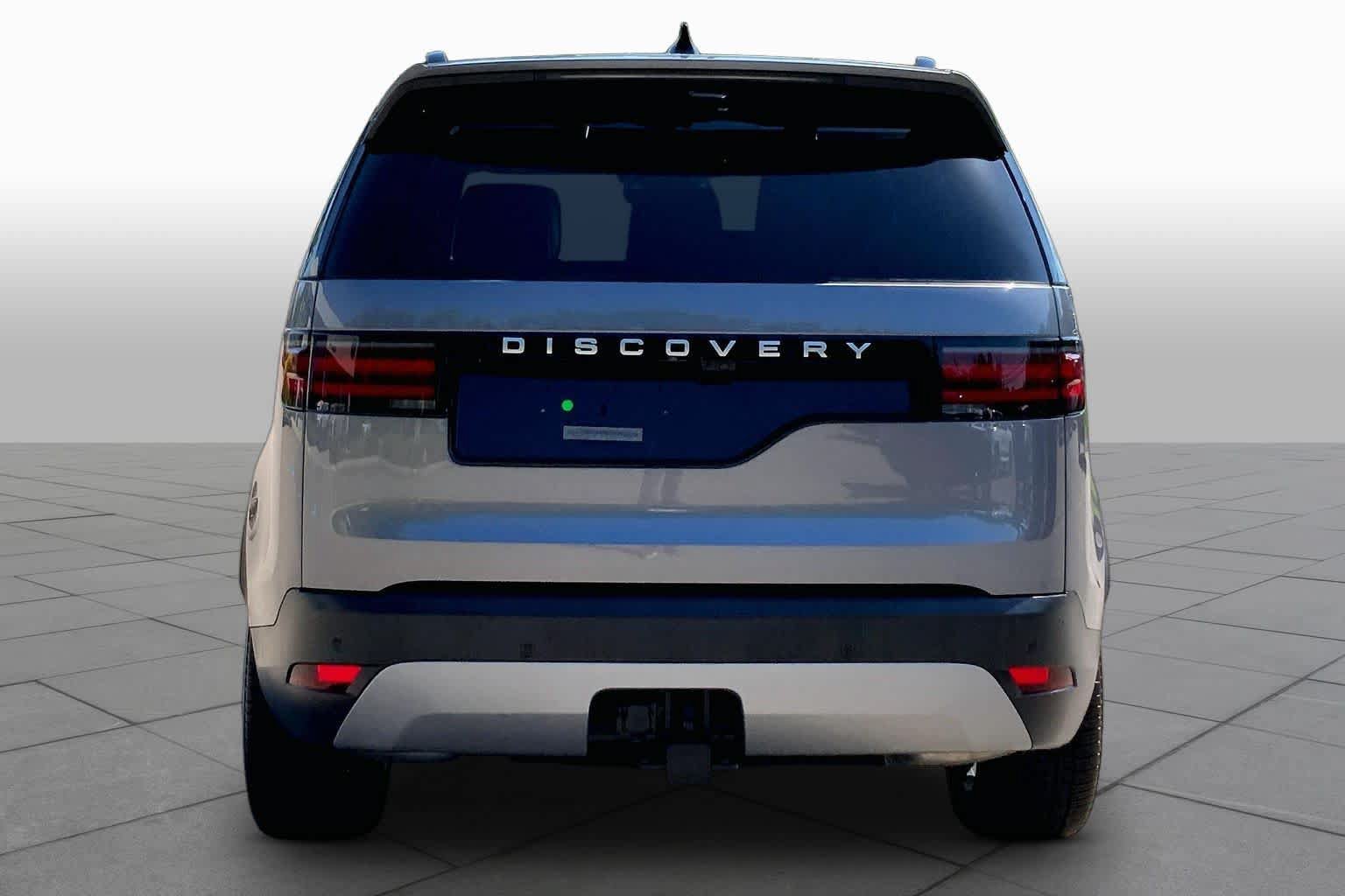 Used 2025 Land Rover Discovery S AWD/4WD image 5