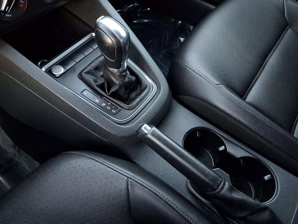 Used 2017 Volkswagen Jetta SE image 21