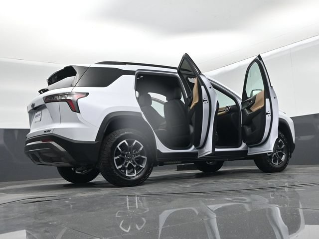 Used 2026 Chevrolet Equinox ACTIV w/ Convenience Package III FWD image 73