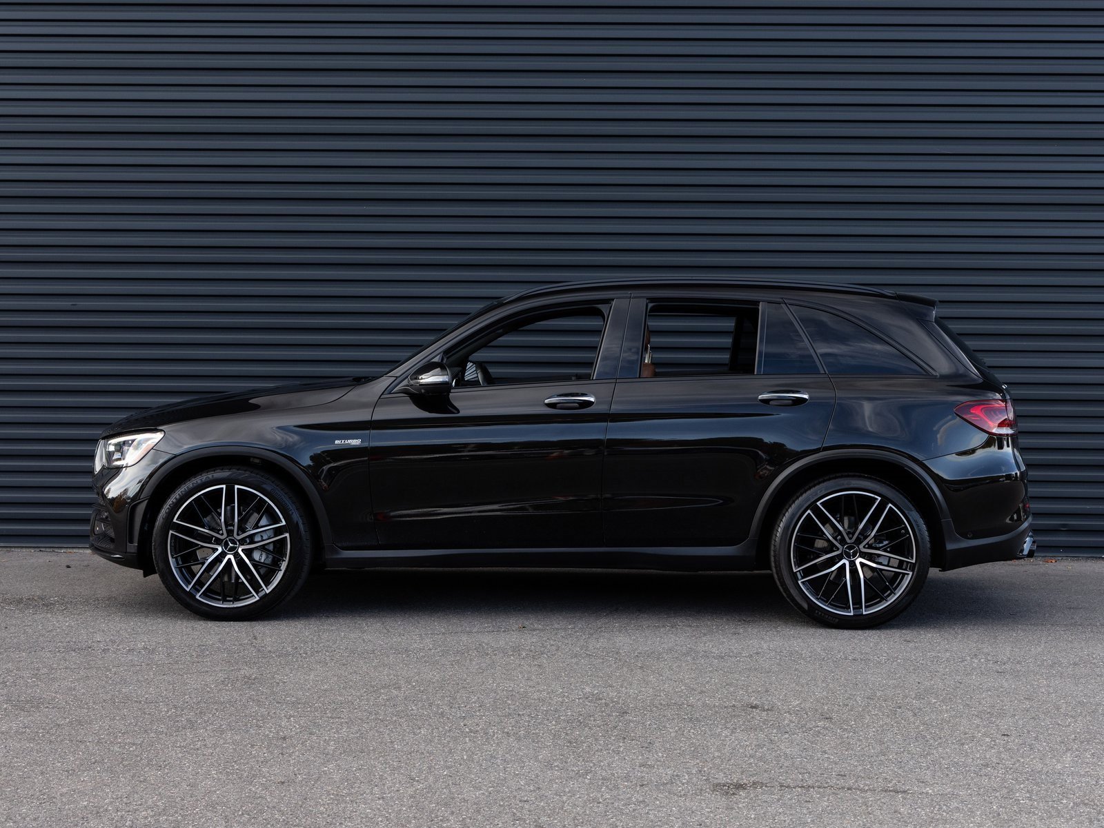 Used 2021 Mercedes-Benz GLC 43 AMG 4MATIC image 2