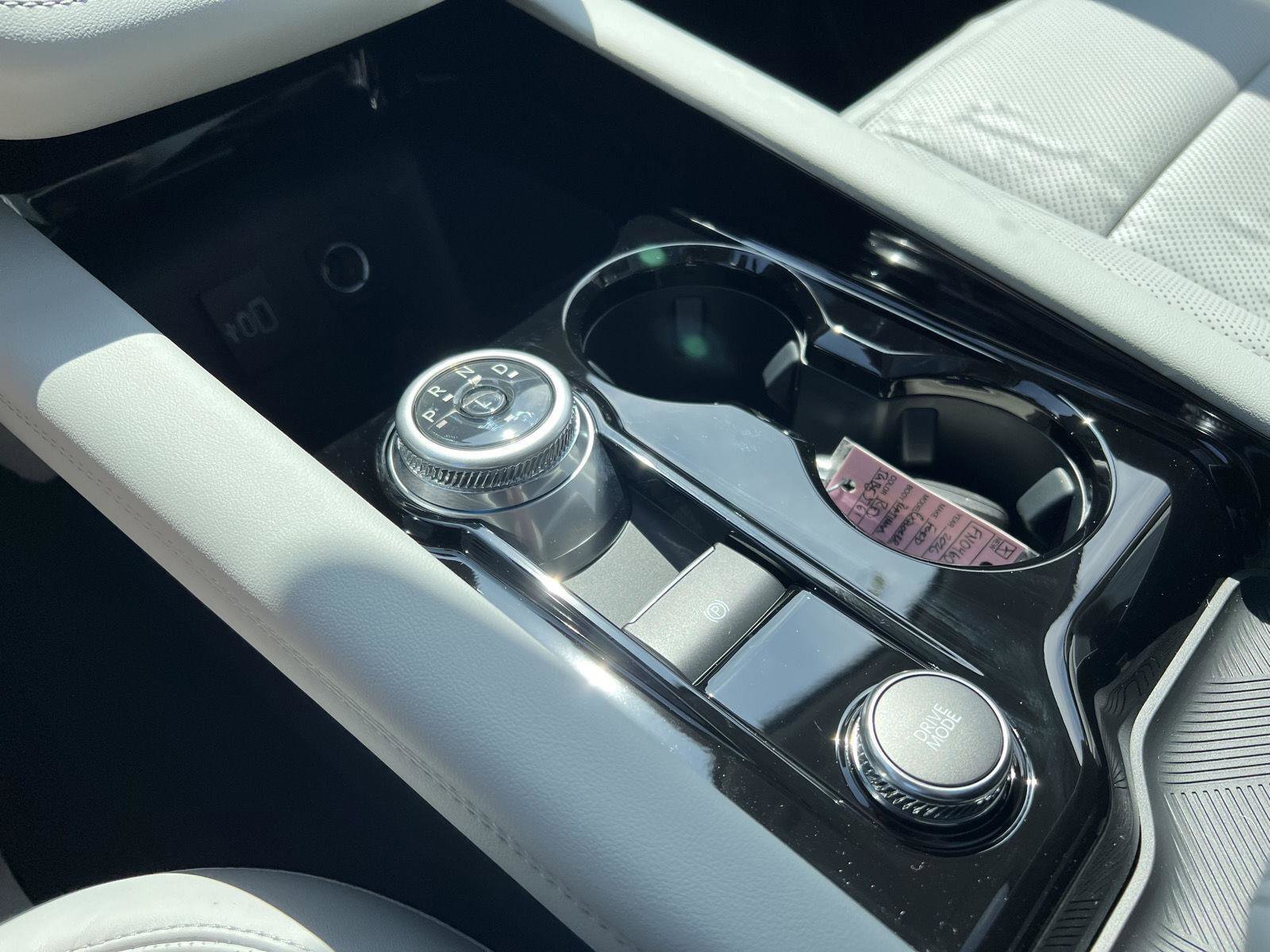 New 2026 Ford Explorer Platinum image 39