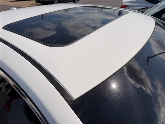 Used 2013 Toyota Camry SE FWD image 4