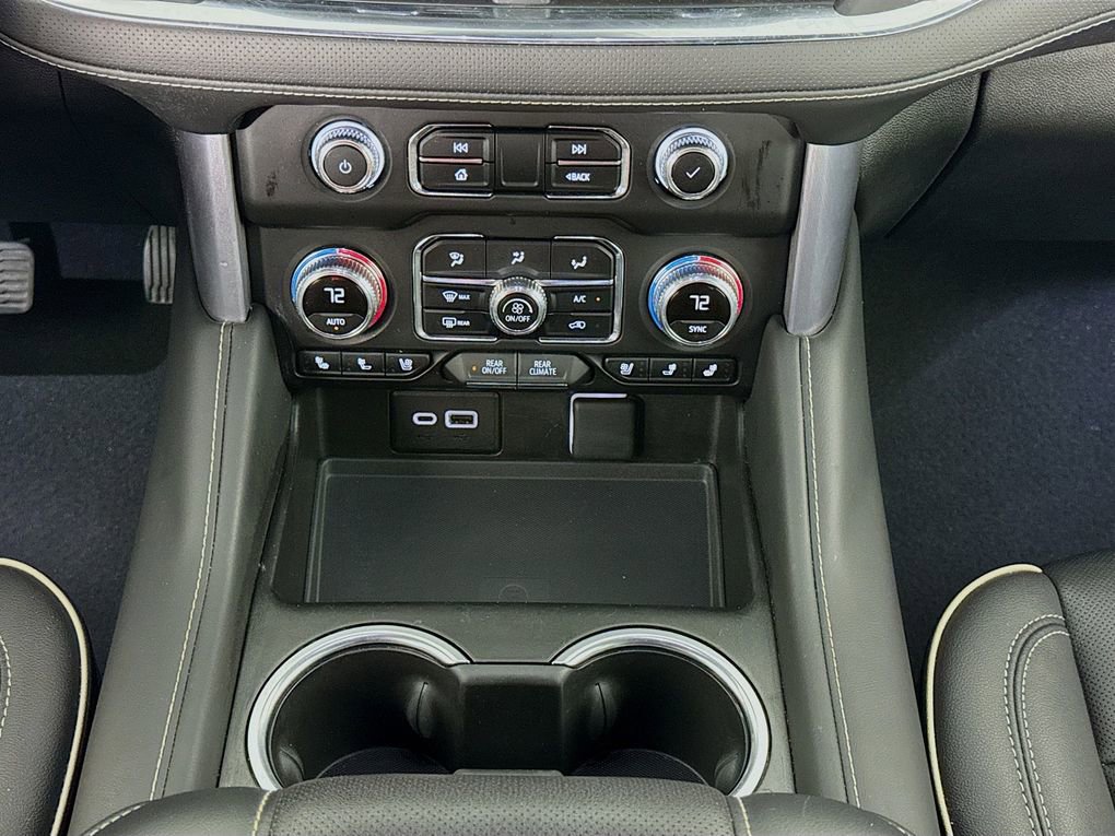 Used 2024 GMC Yukon SLT image 37