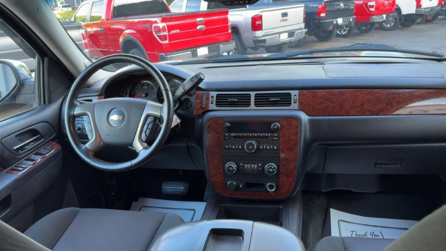 Used 2012 Chevrolet Avalanche LS w/ All-Star Edition AWD/4WD image 13