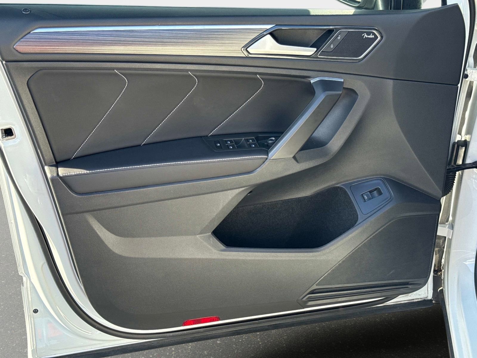 Used 2024 Volkswagen Tiguan SEL R-Line image 14