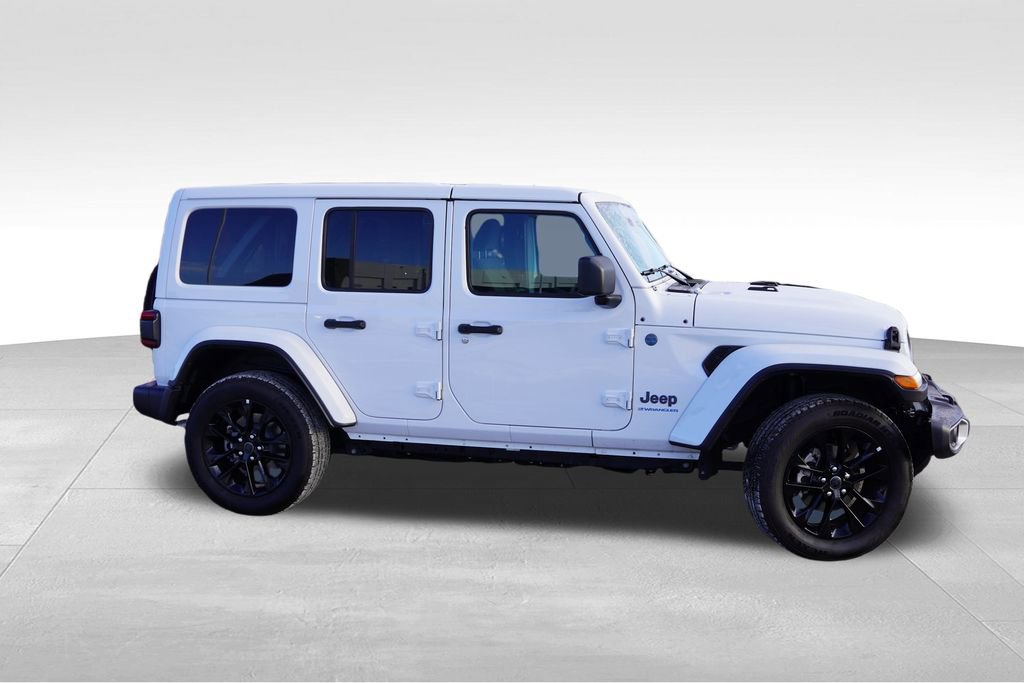 Certified 2025 Jeep Wrangler Unlimited Sahara w/ Safety Group image 3