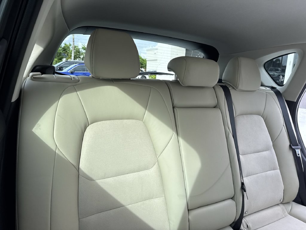 Used 2018 MAZDA CX-5 Touring FWD image 47