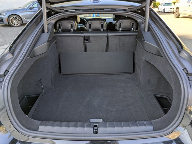 Used 2024 BMW i4 eDrive40 w/ Premium Package image 7