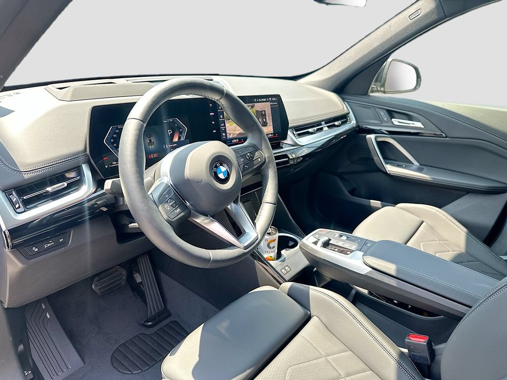 Used 2026 BMW X1 xDrive28i w/ Technology Package AWD/4WD image 9