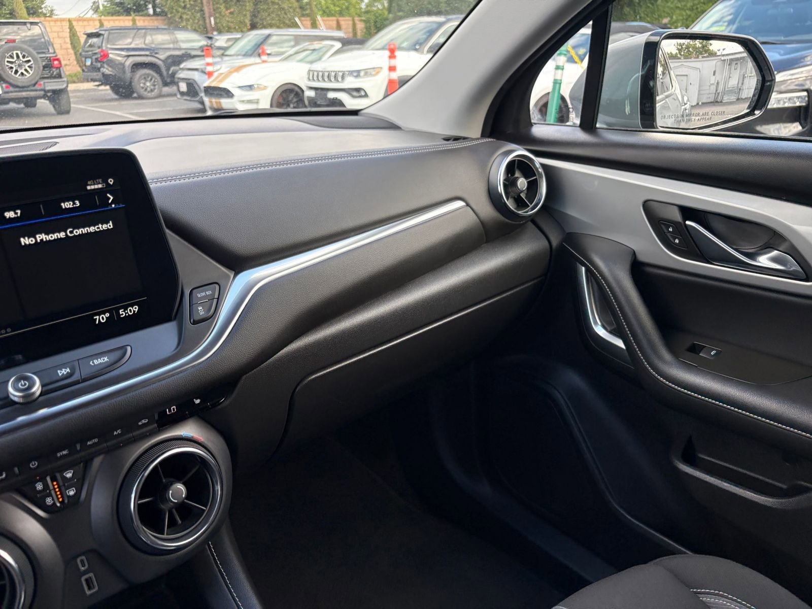 Used 2025 Chevrolet Blazer LT FWD image 37