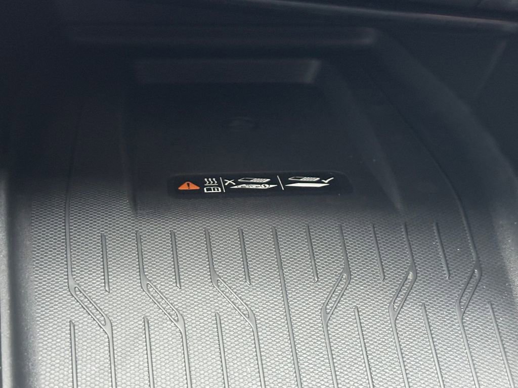 New 2026 Chevrolet Equinox EV LT image 28