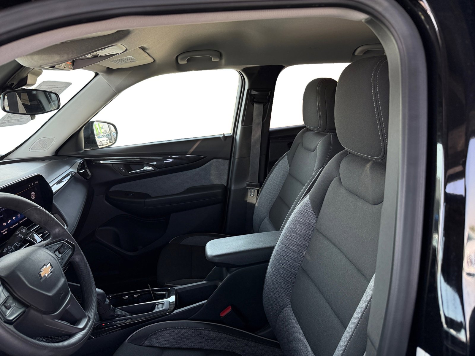 Used 2025 Chevrolet TrailBlazer LT image 10
