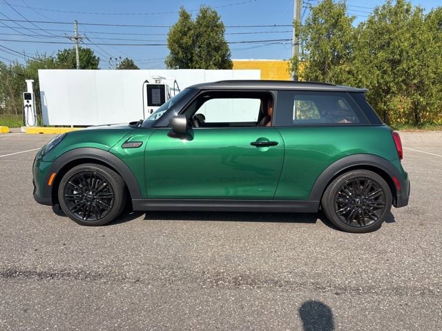 Used 2023 MINI Cooper S w/ Signature Upholstery Package FWD image 11