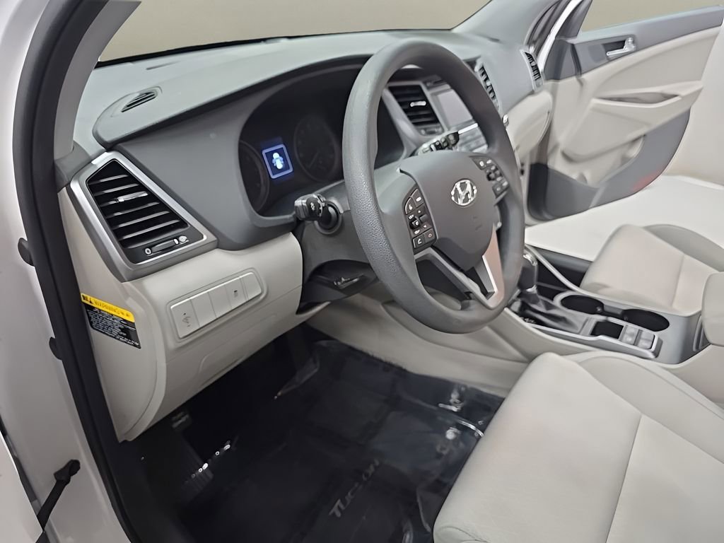 Used 2017 Hyundai Tucson SE image 11