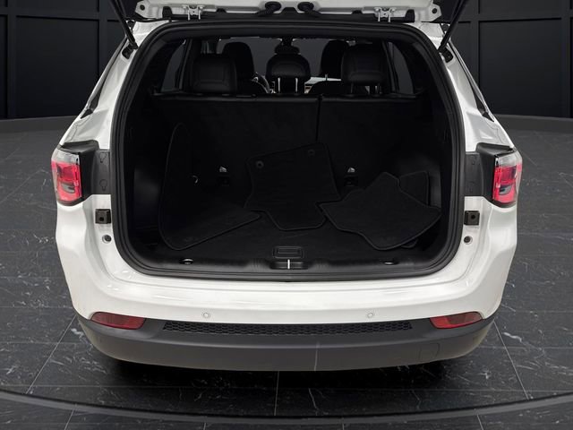 Used 2024 Jeep Compass Limited image 14