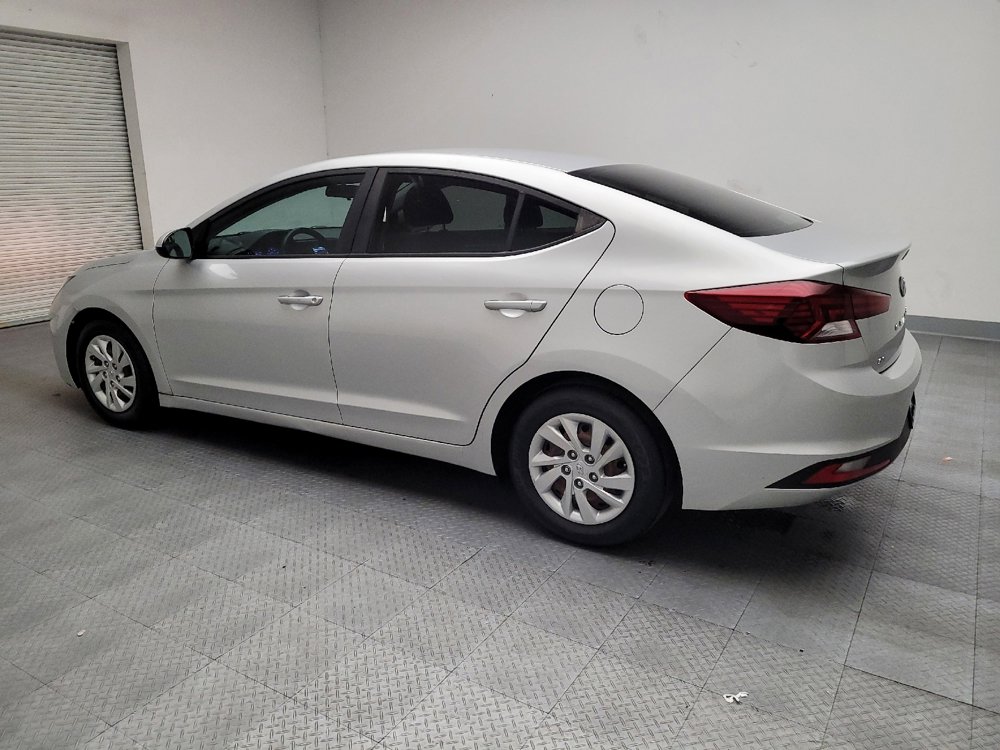 Used 2019 Hyundai Elantra SE image 3