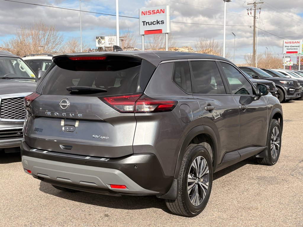 Used 2022 Nissan Rogue SV image 5