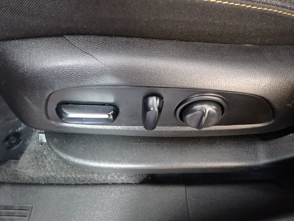 Used 2020 Chevrolet Equinox LT image 22