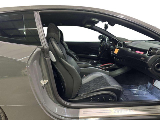 Used 2014 Ferrari FF image 54