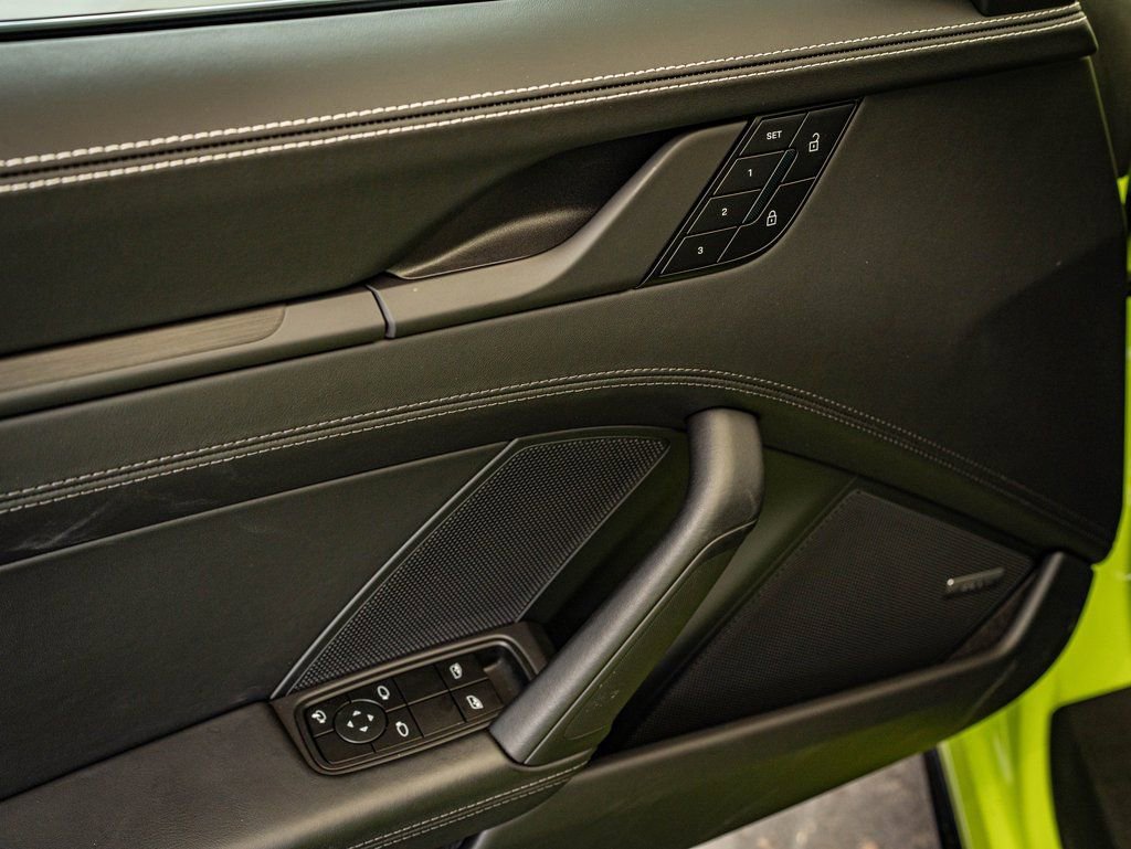 Certified 2025 Porsche 911 Carrera GTS RWD image 36