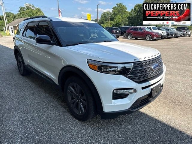 Used 2023 Ford Explorer XLT w/ Equipment Group 202A RWD image 4